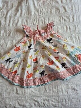 Jelly the Pug girls size 4T flower and mushroom full circle dress VGUC